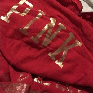 Pink hoodies of Niners.